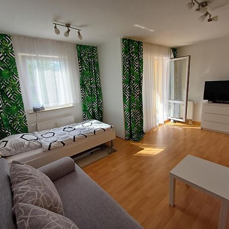 Schoene Ferienwohnung. Naehe Playmobil Und Messe Nbg Fürth Exterior foto